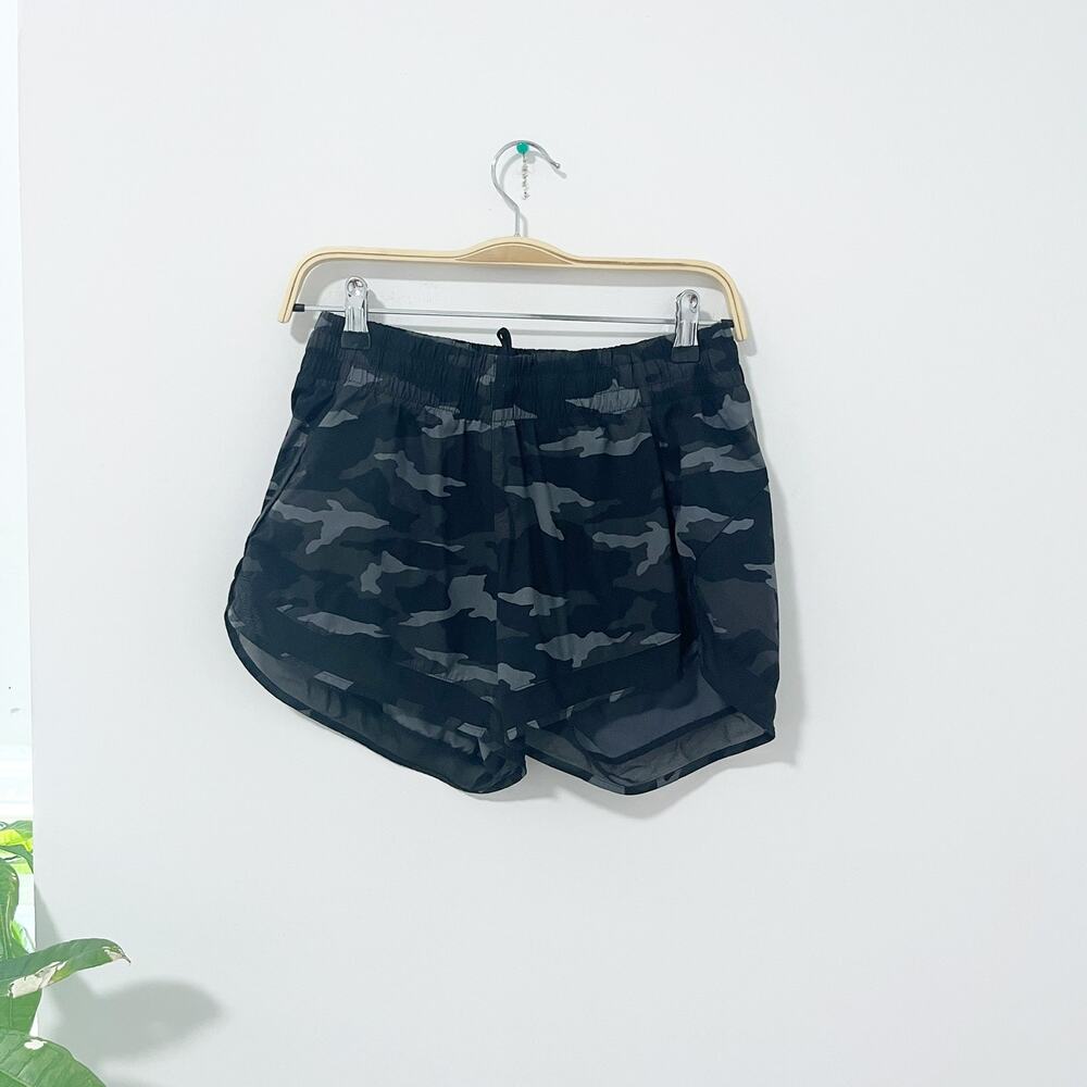 Athleta Black Camo Print Mesh Racer Run Shorts Size Small